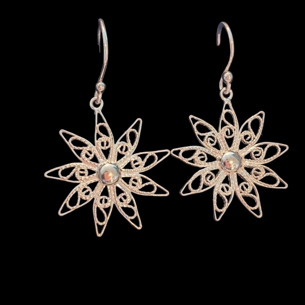 Filigree flower hook pure silver earrings/ flower garden Model handmade earrings